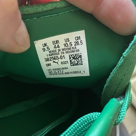 PUMA GREEN HARIBO SNEAKERS SIZE 9 & 1/2 MENS - Picture 3 of 7